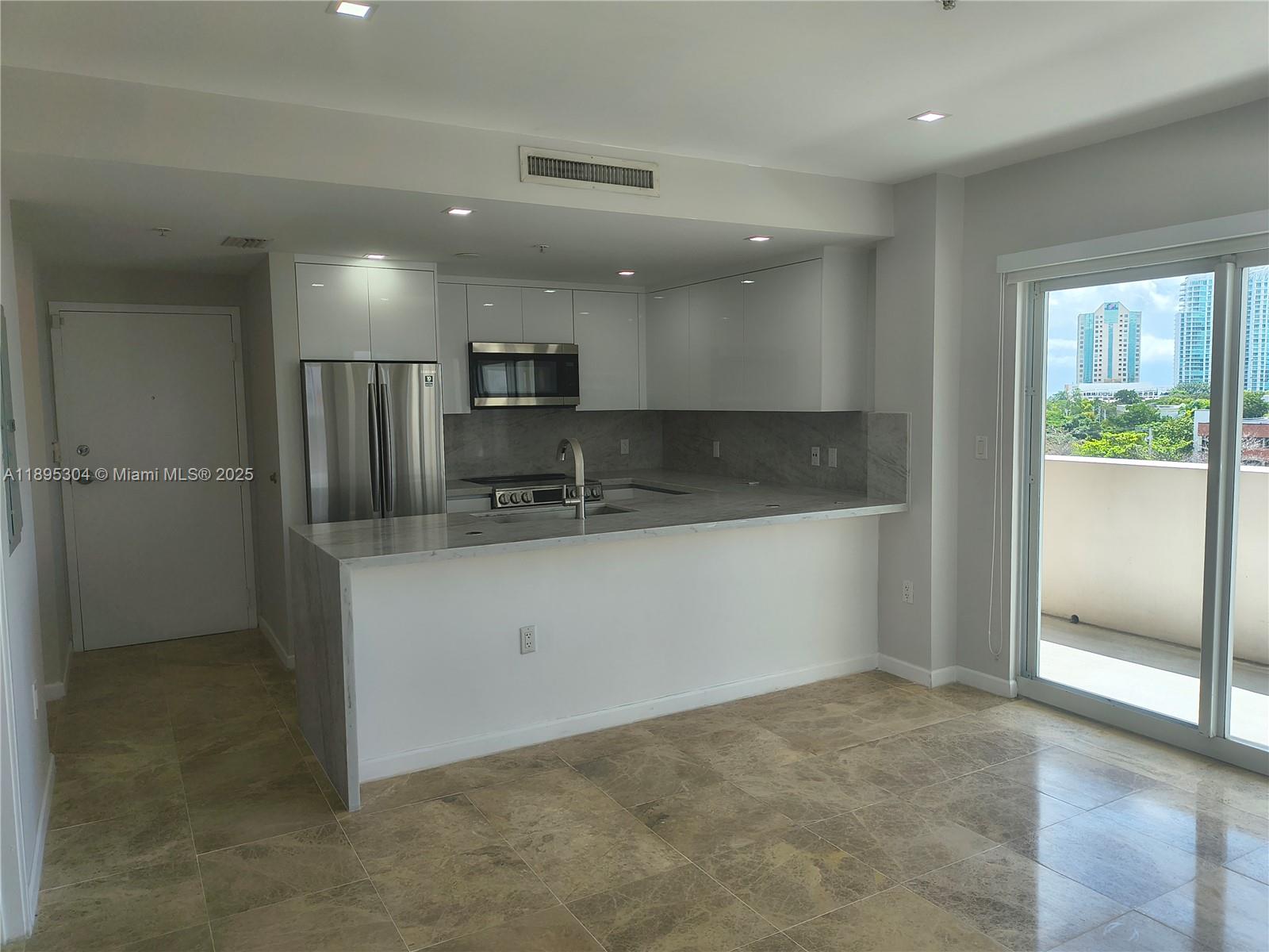 VILLAGGIO IN THE GROVE TO - Residential Lease