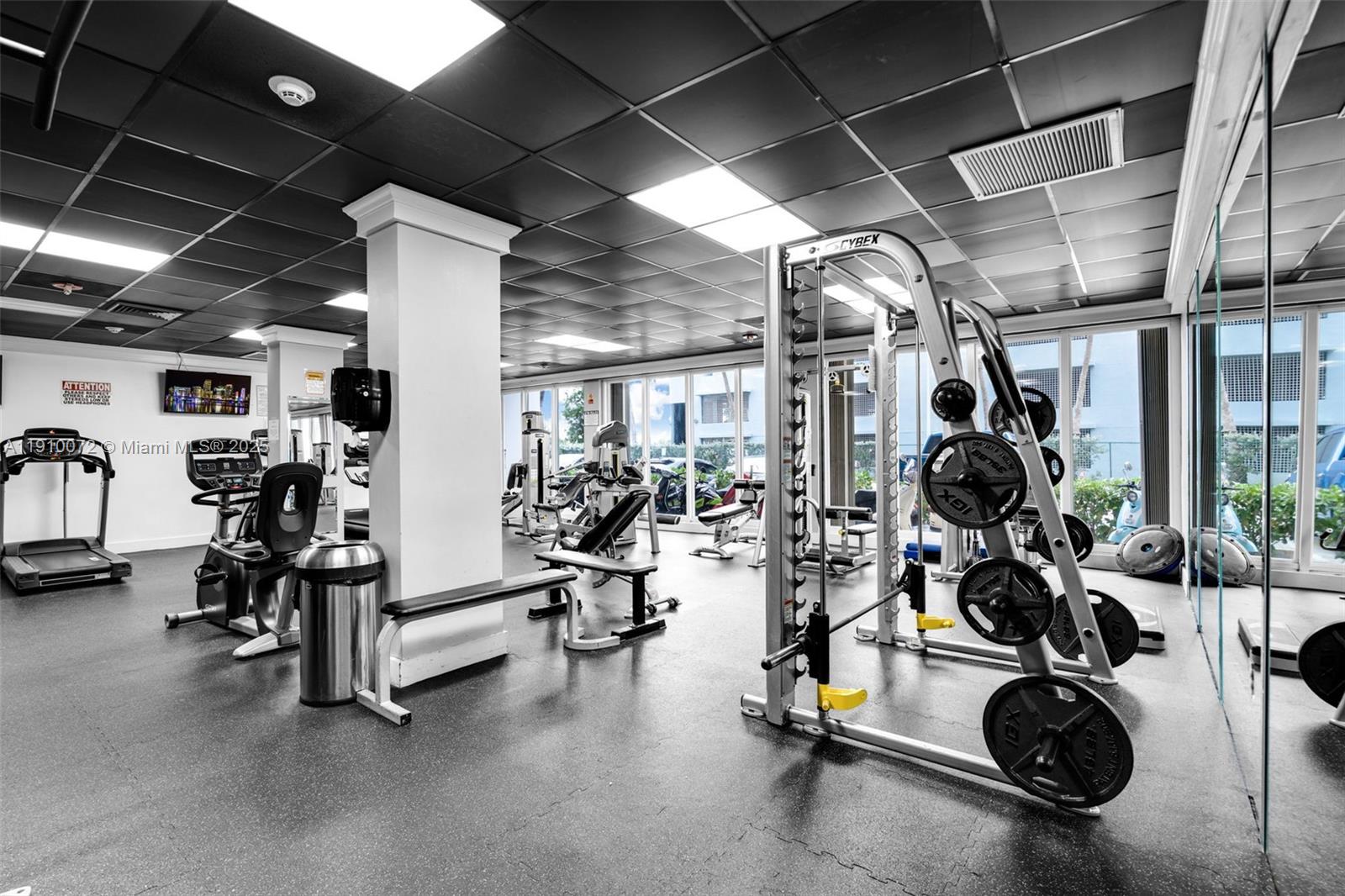 KENNEDY HOUSE CONDO - Residential