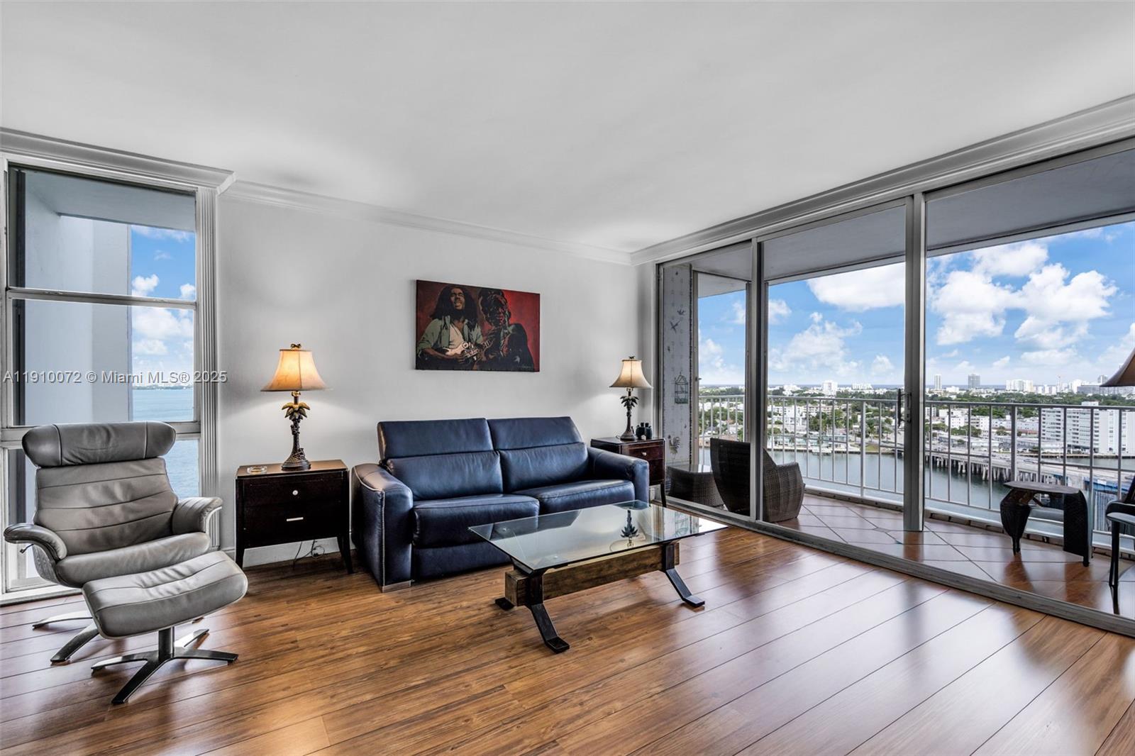 KENNEDY HOUSE CONDO - Residential