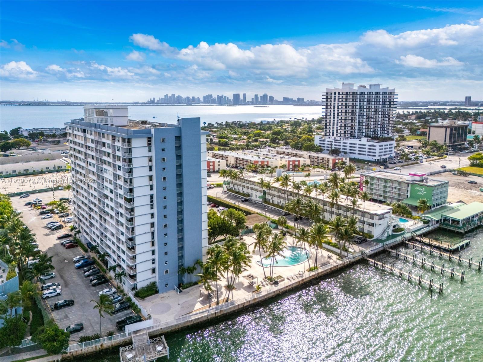 KENNEDY HOUSE CONDO - Residential