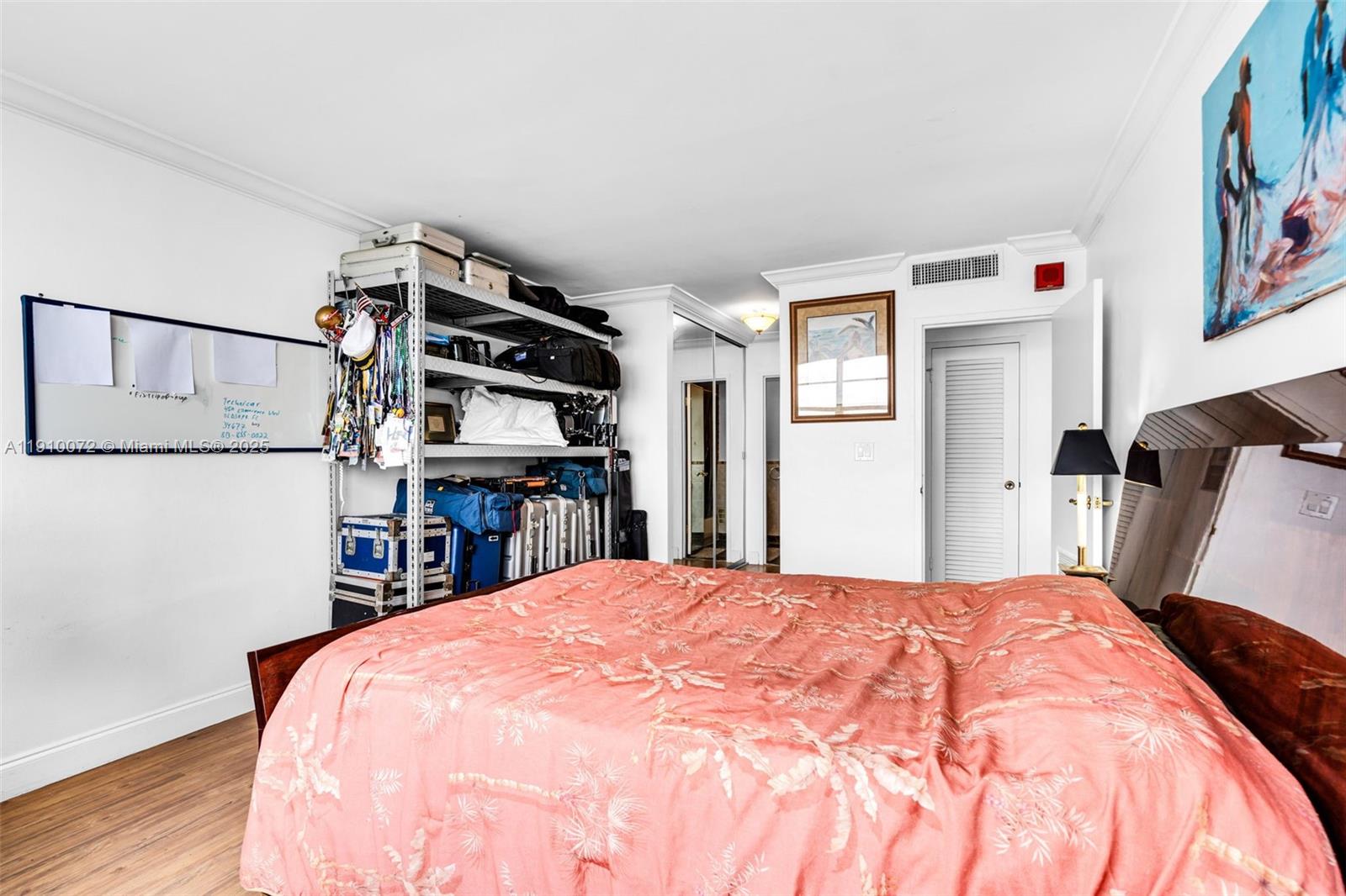 KENNEDY HOUSE CONDO - Residential