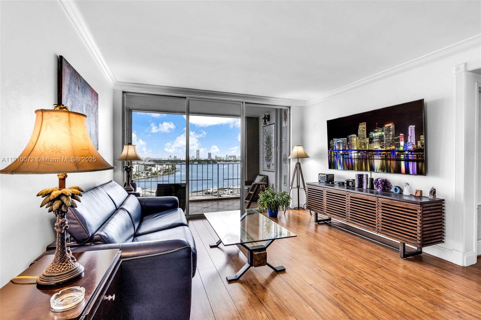 KENNEDY HOUSE CONDO - Residential