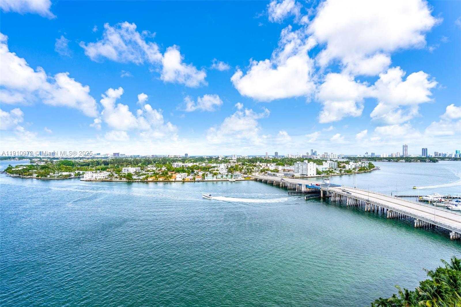 KENNEDY HOUSE CONDO - Residential