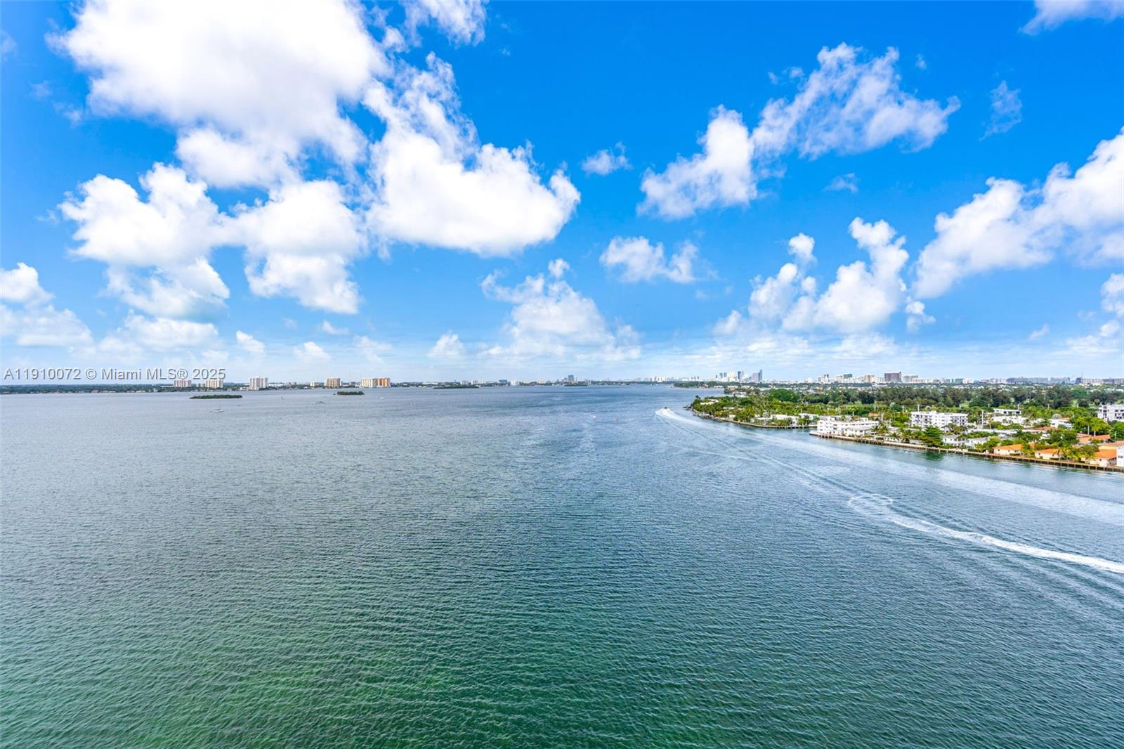 KENNEDY HOUSE CONDO - Residential