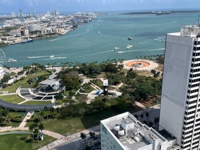 VIZCAYNE SOUTH CONDO - Residential Lease