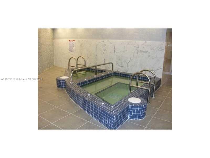 VIZCAYNE SOUTH CONDO - Residential Lease