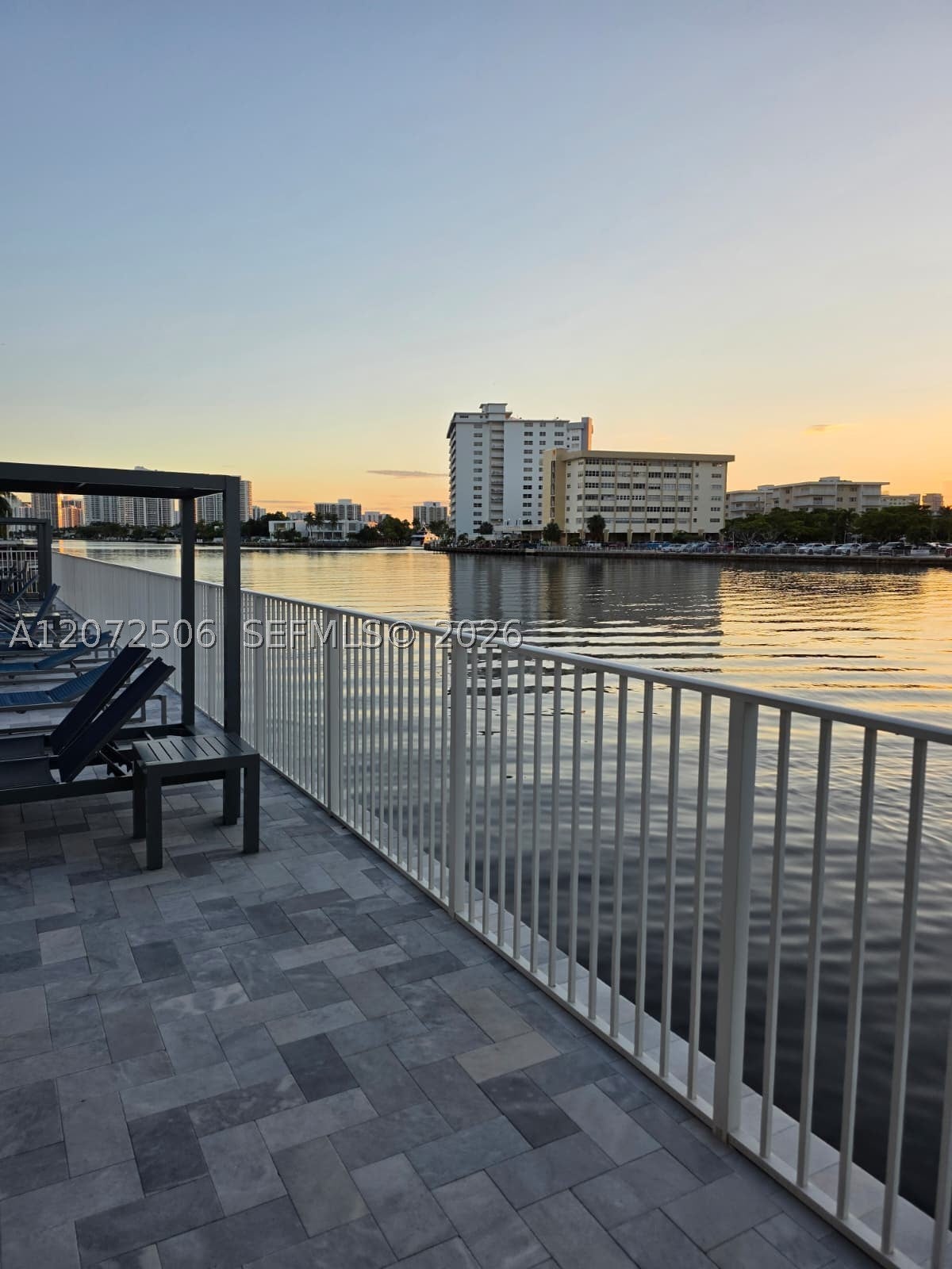 1833 S Ocean Dr 809