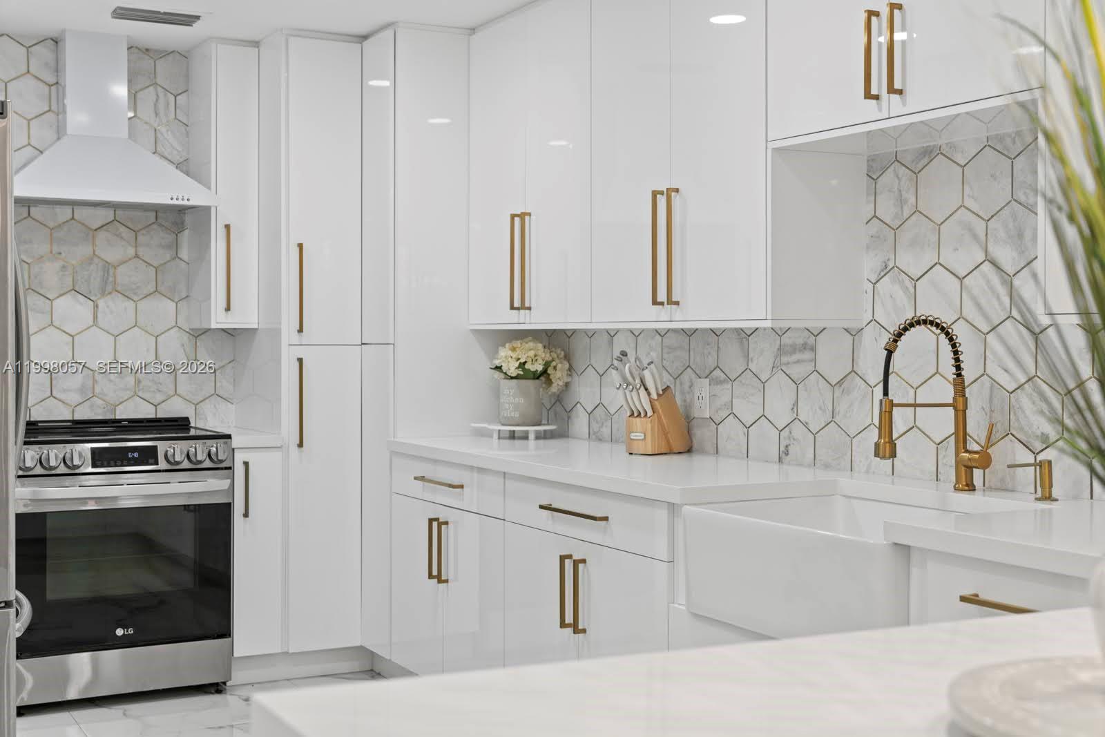 SAN SEBASTIAN UNIT 1 - Residential