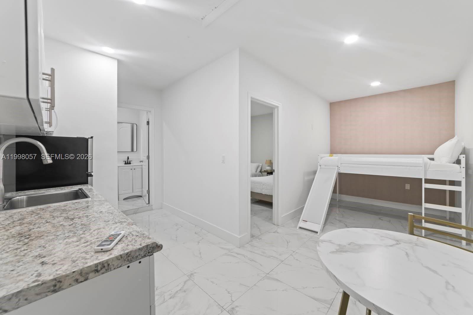 SAN SEBASTIAN UNIT 1 - Residential