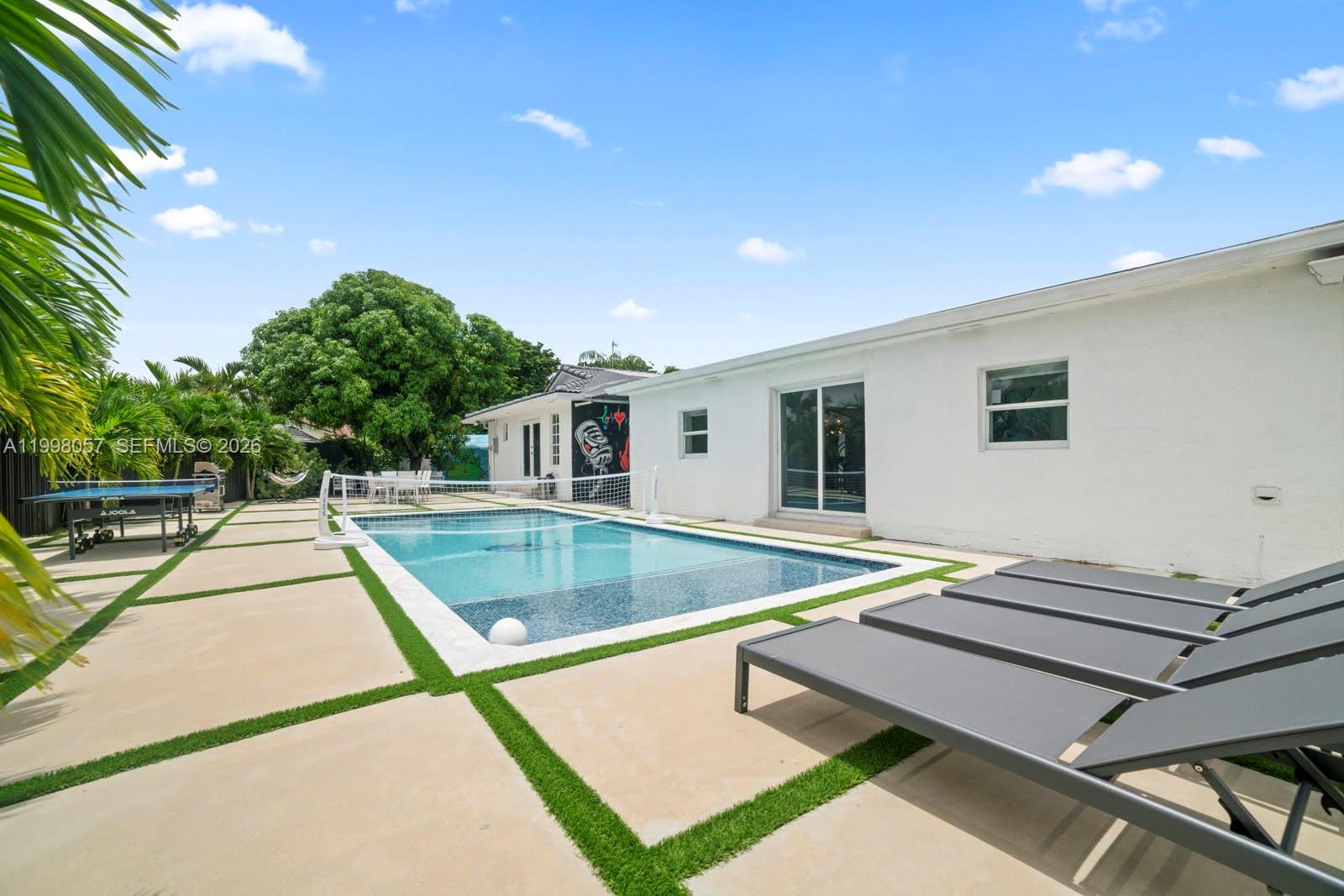 SAN SEBASTIAN UNIT 1 - Residential