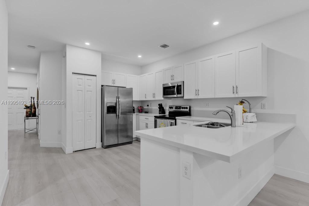 ENCLAVE SOUTH PHASE I - Residential