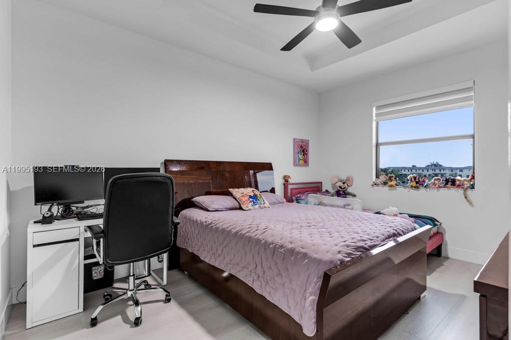 ENCLAVE SOUTH PHASE I - Residential