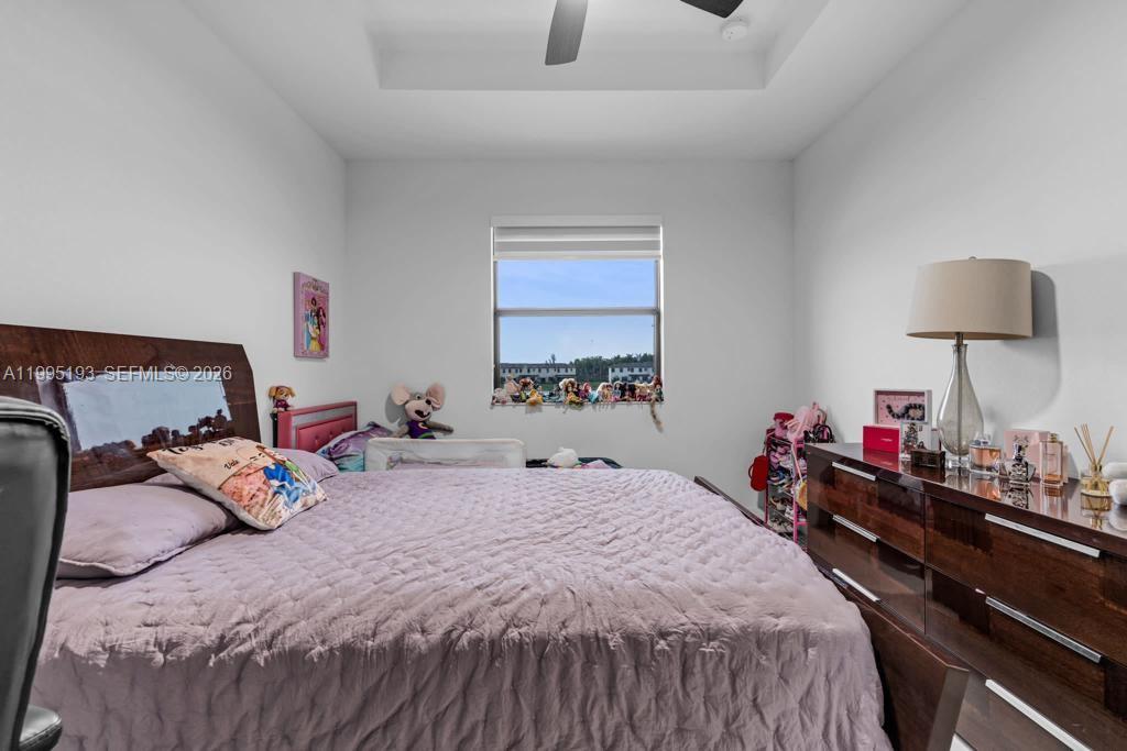 ENCLAVE SOUTH PHASE I - Residential