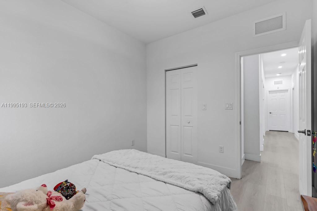 ENCLAVE SOUTH PHASE I - Residential