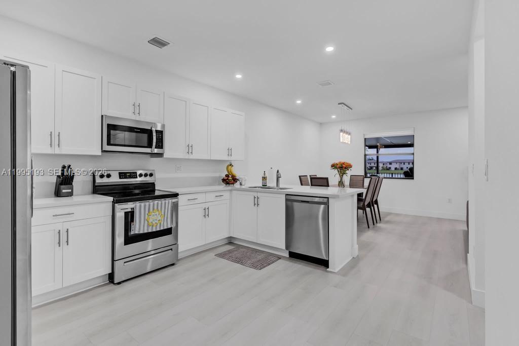 ENCLAVE SOUTH PHASE I - Residential