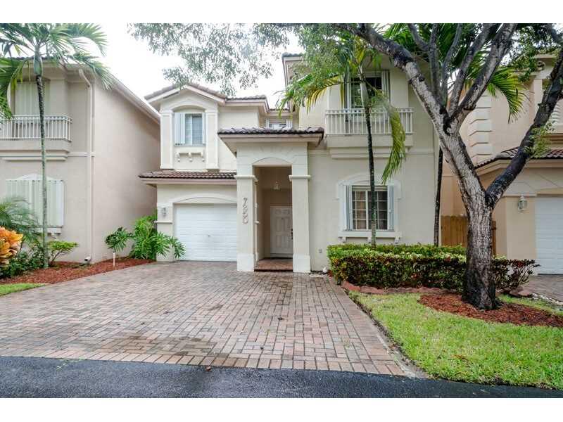 DORAL ISLES MARTINIQUE - Residential