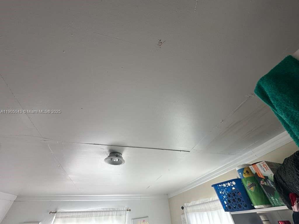 HOME OWNERS PARADISE - Residential