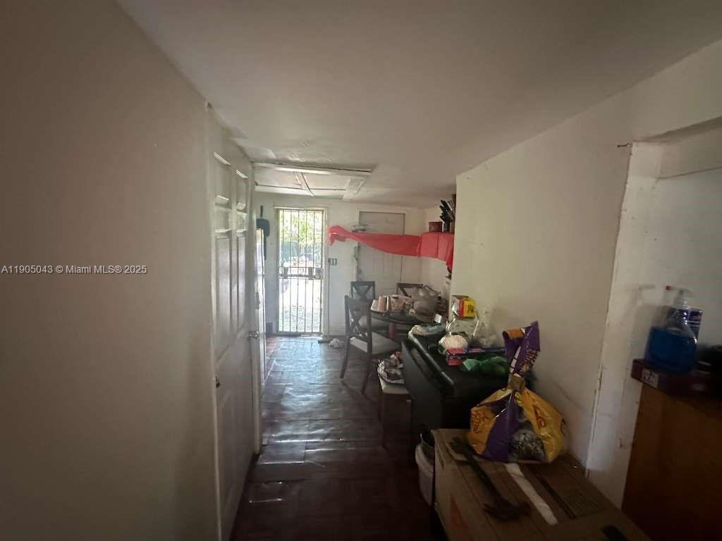 HOME OWNERS PARADISE - Residential