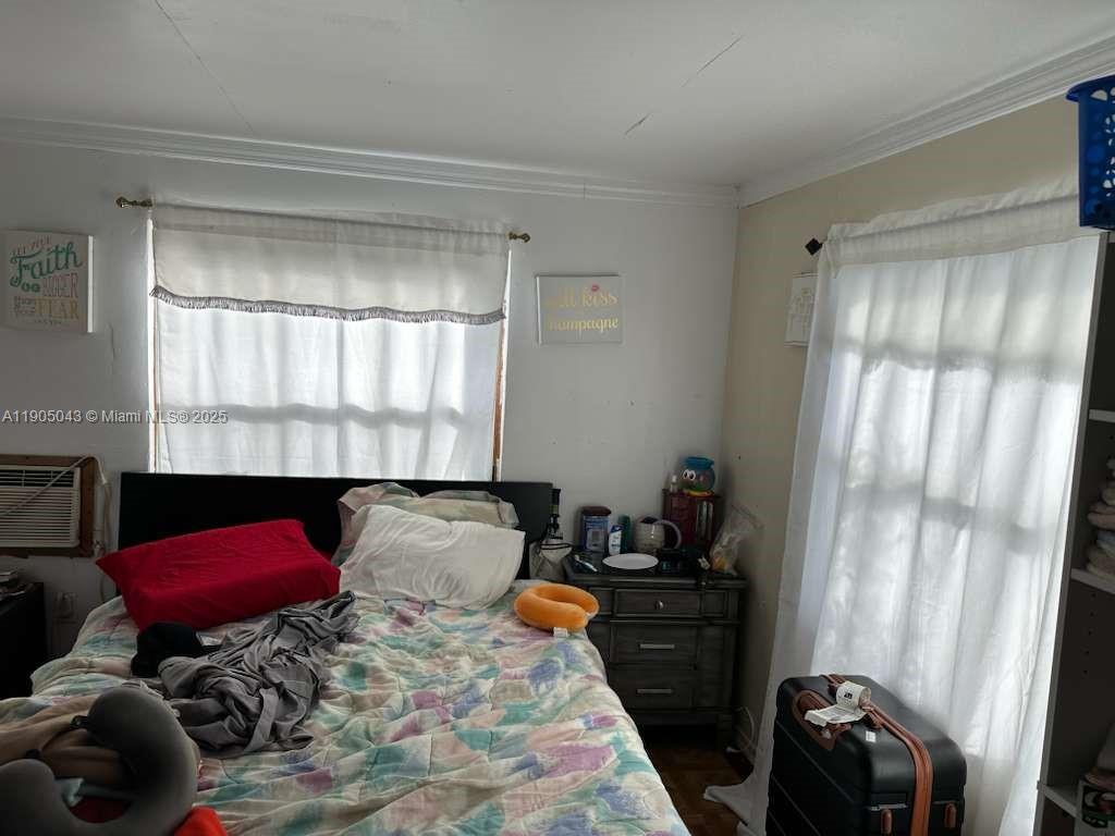 HOME OWNERS PARADISE - Residential