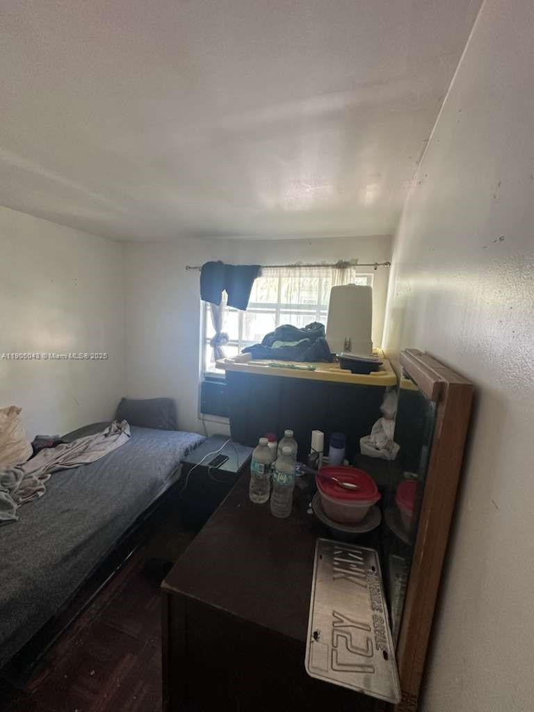 HOME OWNERS PARADISE - Residential