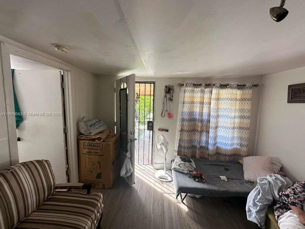 HOME OWNERS PARADISE - Residential