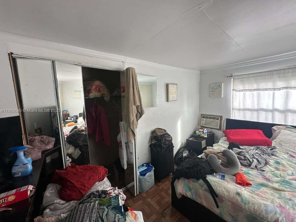 HOME OWNERS PARADISE - Residential