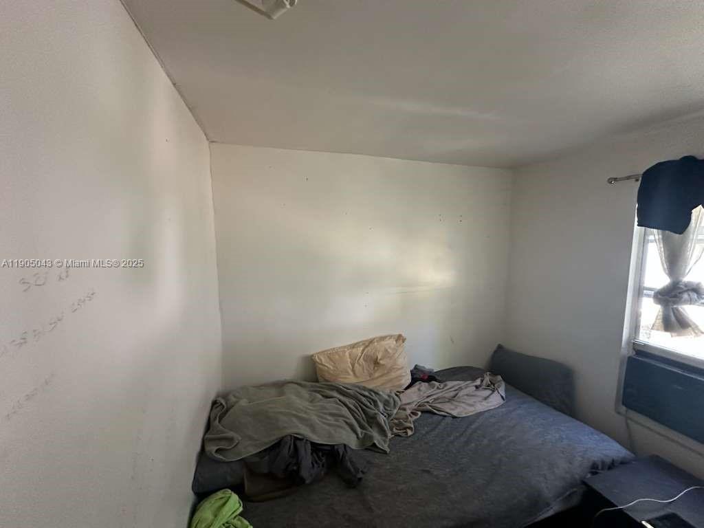 HOME OWNERS PARADISE - Residential