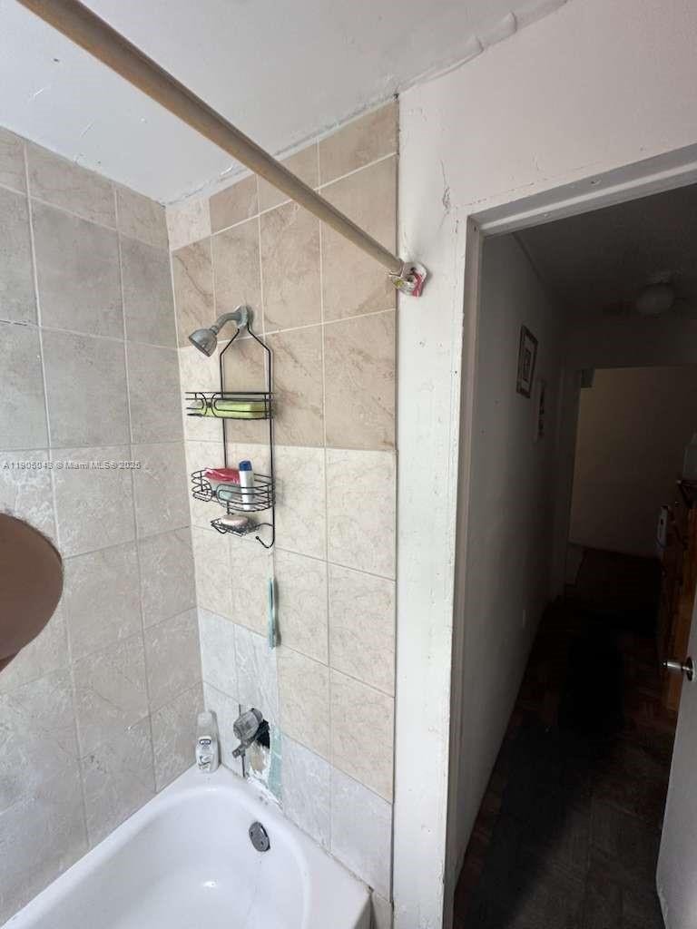 HOME OWNERS PARADISE - Residential