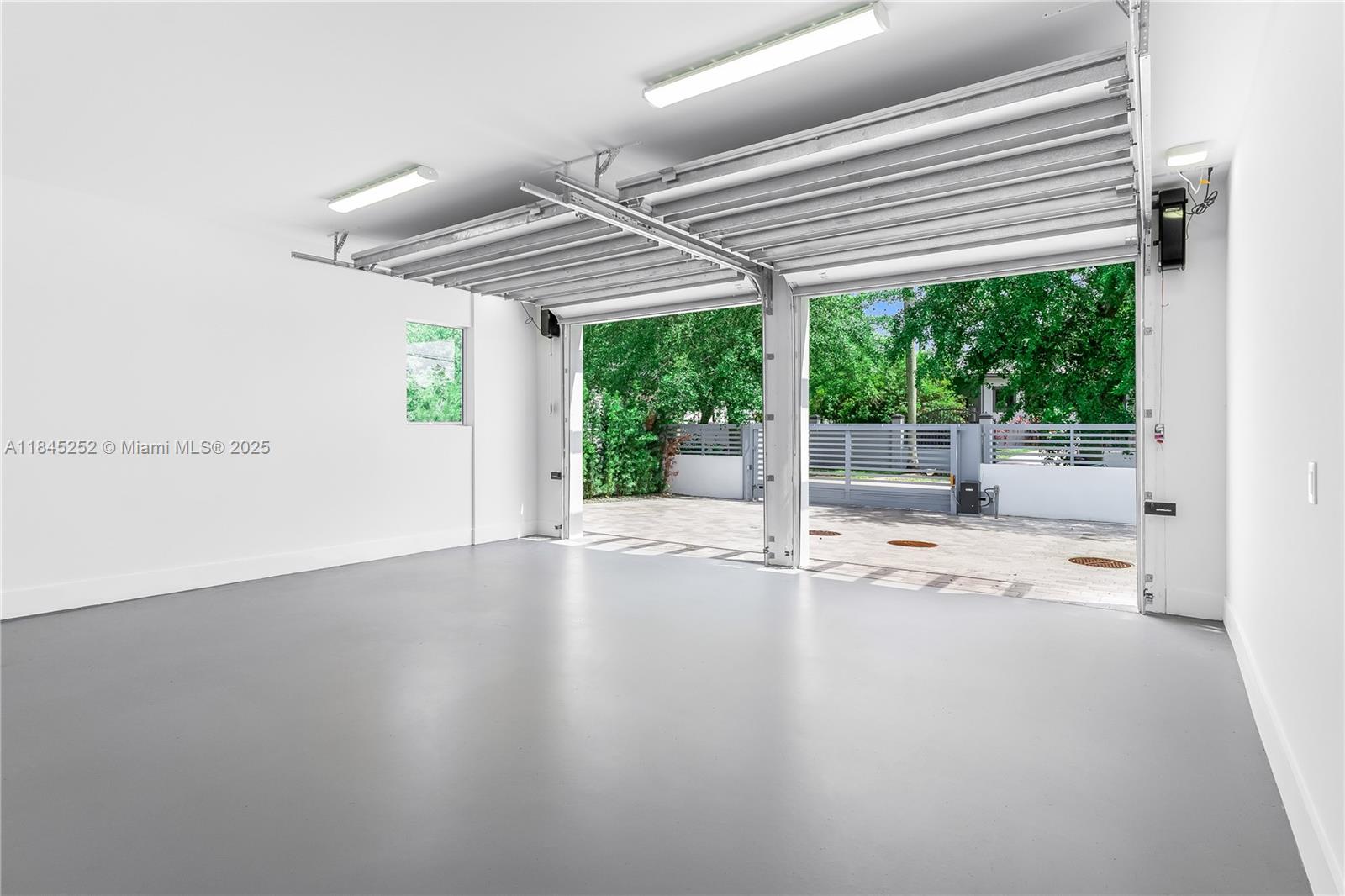 VANDERBILT PARK - Residential