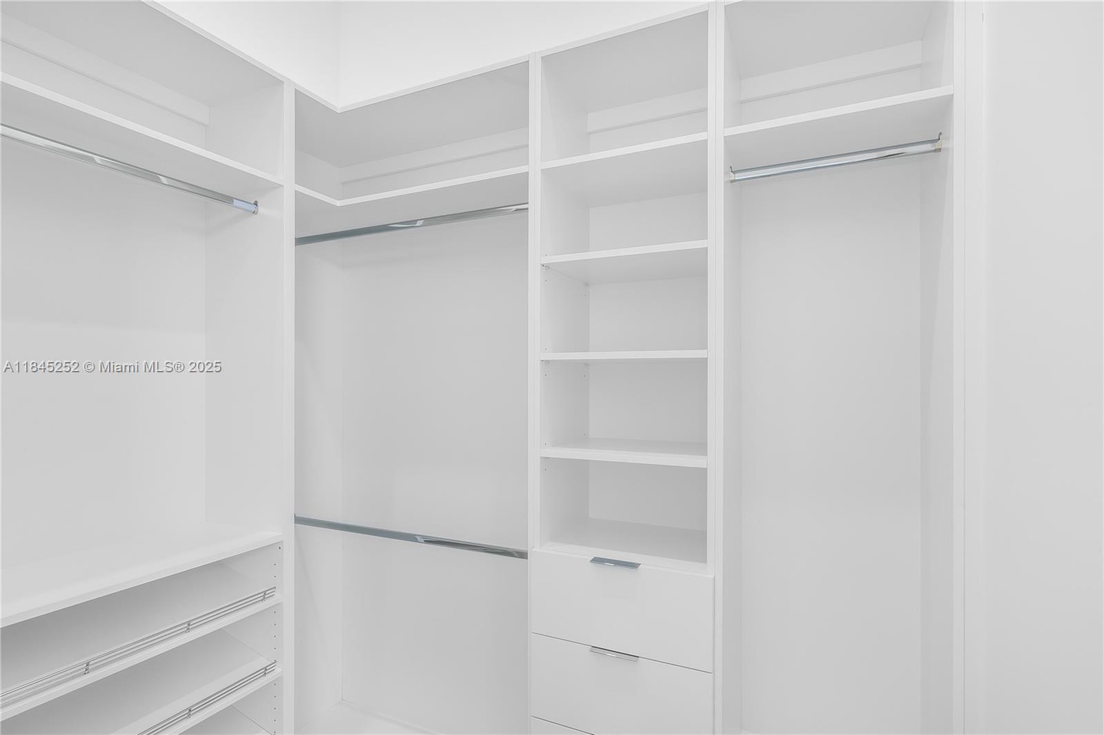 VANDERBILT PARK - Residential