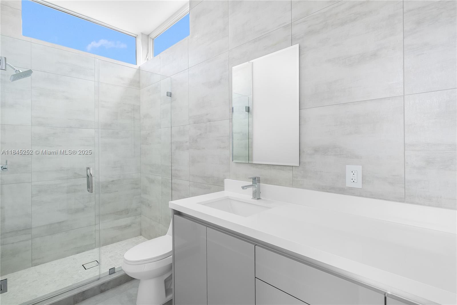 VANDERBILT PARK - Residential