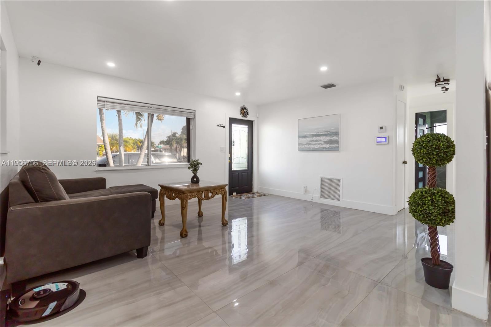 TAMARAC LAKES SOUTH - Residential