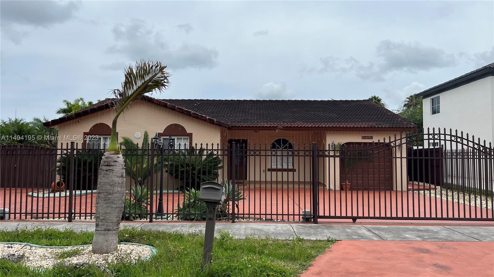 house for rent, close to everything, text agent today, garage is not included in the rent.