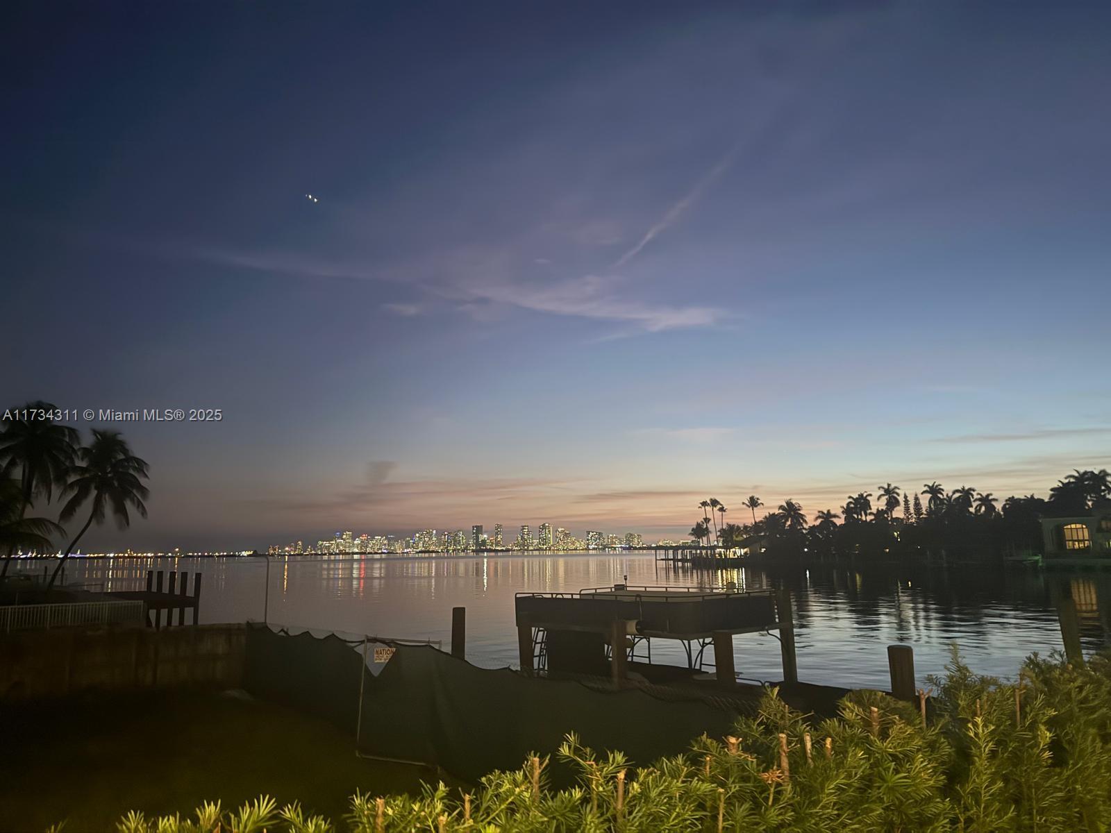 TREASURE ISLAND - Residential