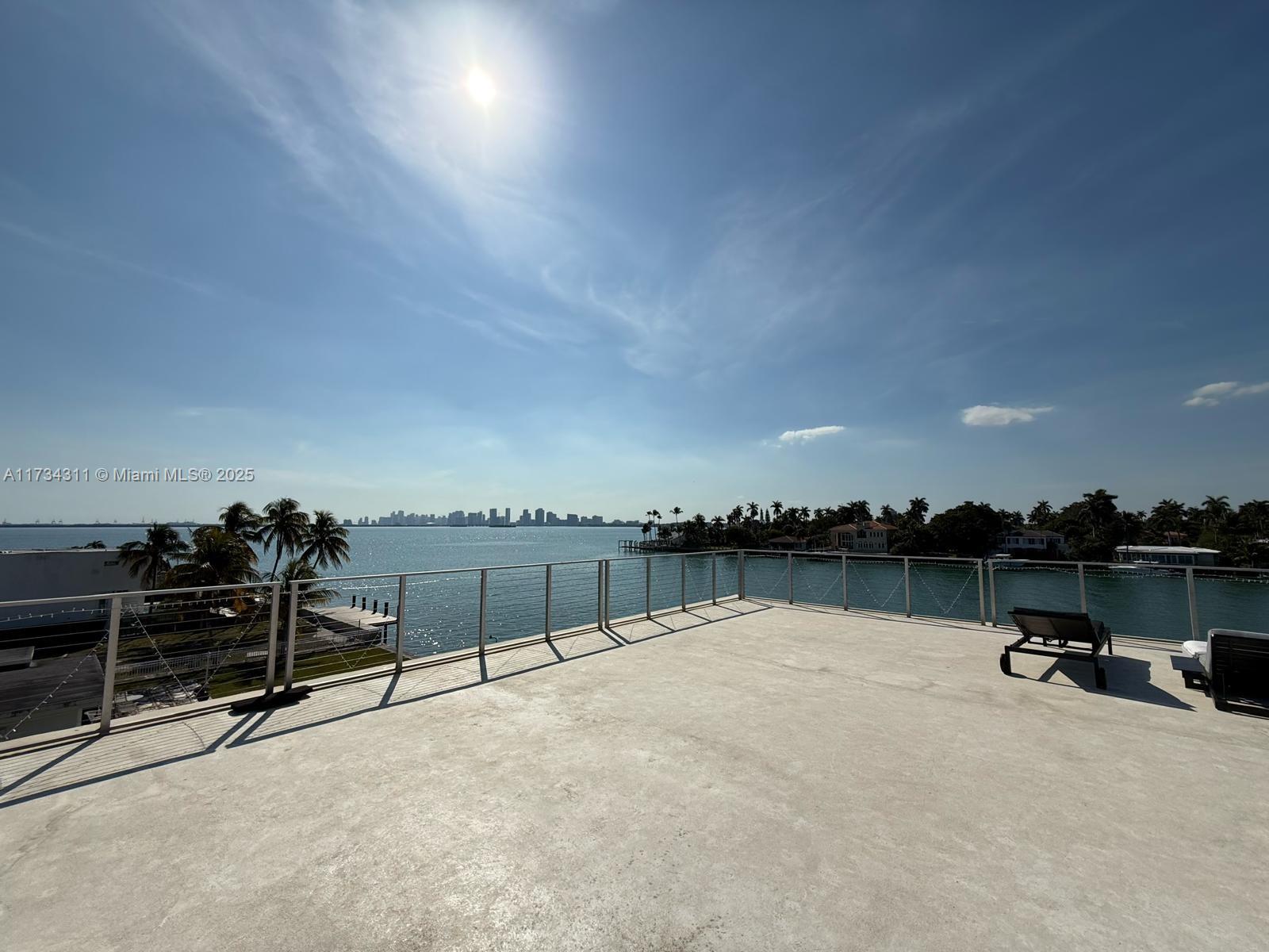 TREASURE ISLAND - Residential