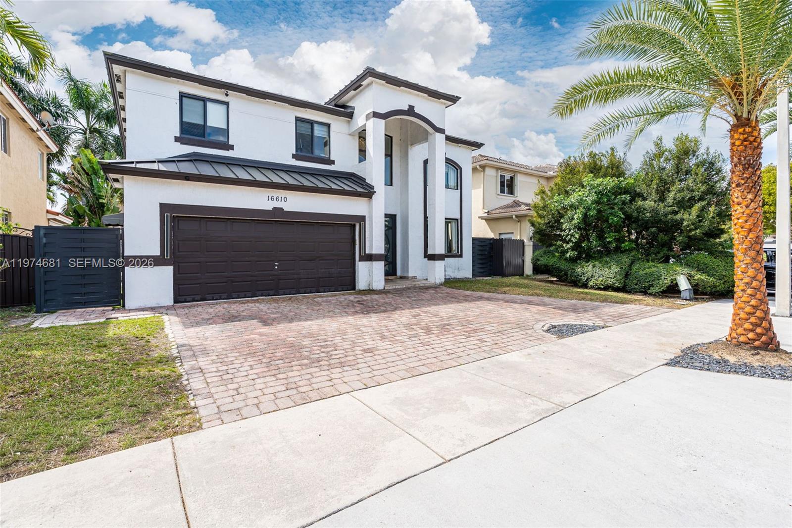 HOMESTAR LANDINGS - Residential