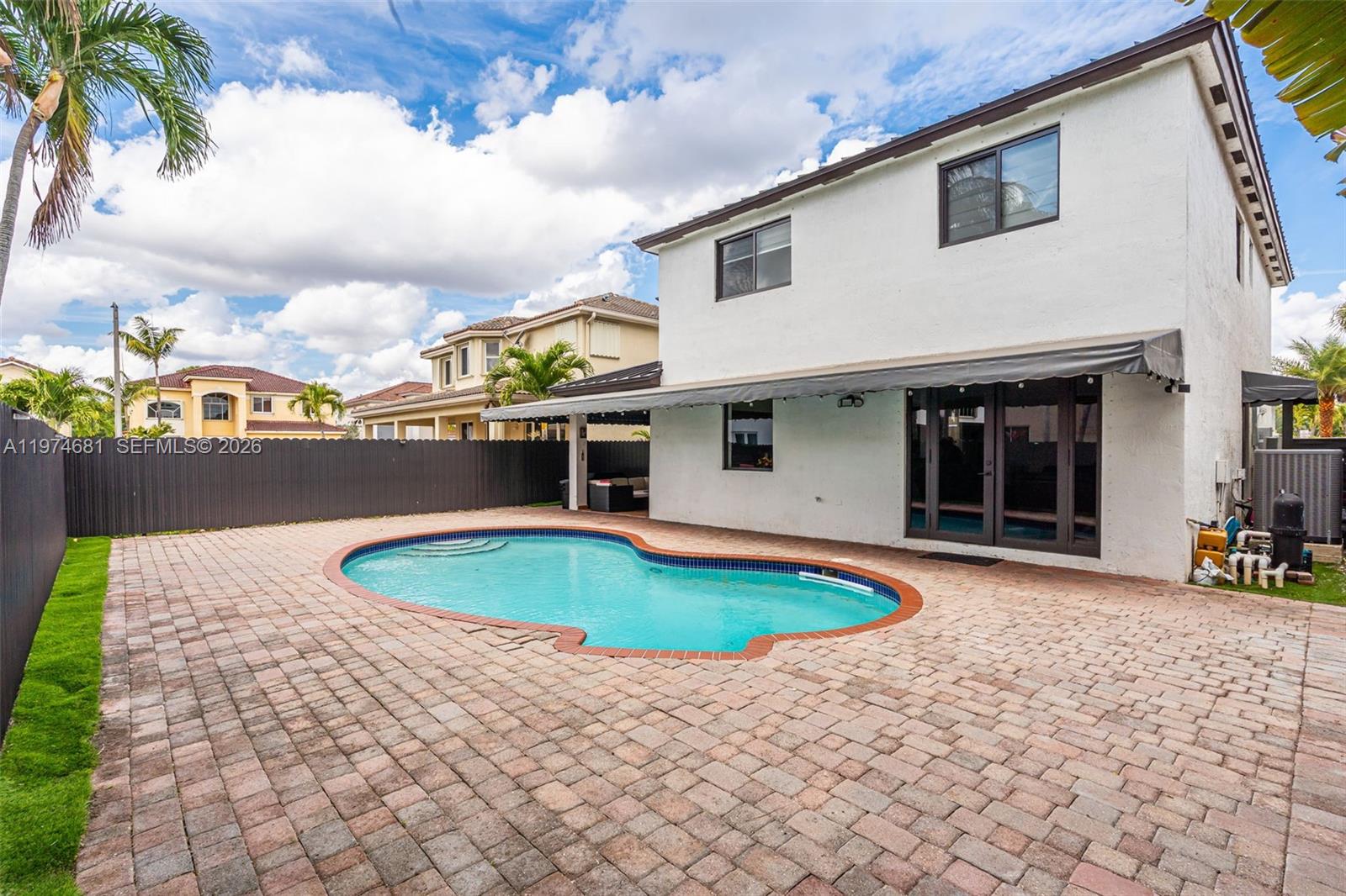 HOMESTAR LANDINGS - Residential