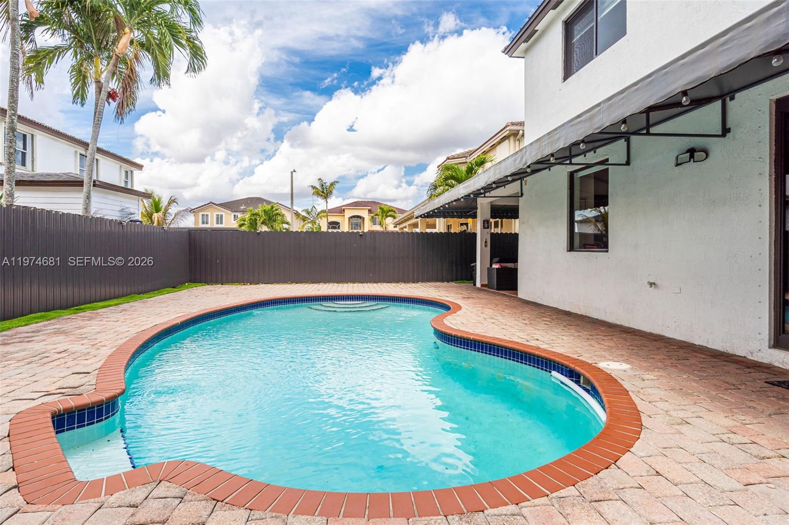 HOMESTAR LANDINGS - Residential