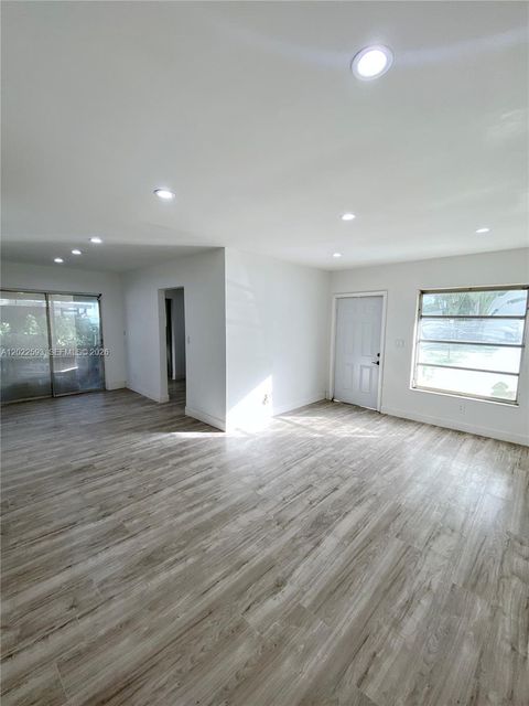 3000 NW 5th Ter 129 Pompano Beach FL 33064