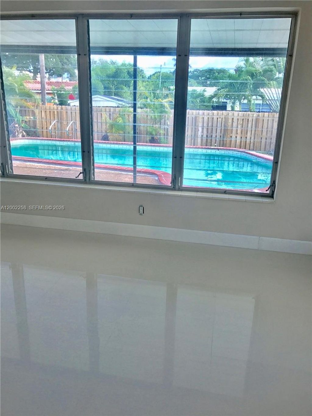 Photo of 3700 Taft St, Hollywood, FL 33021 (MLS # A12002258)