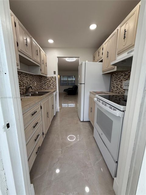 6650 Royal Palm Blvd 110C Margate FL 33063