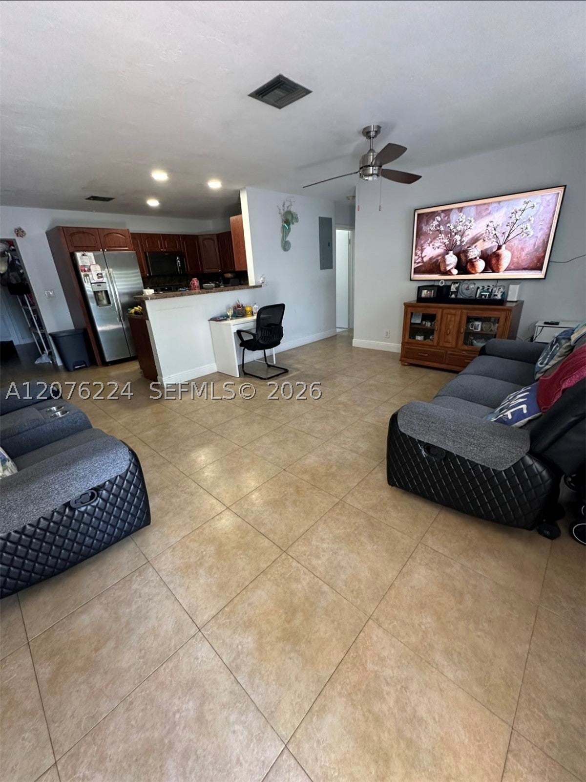 607 NW 42nd St