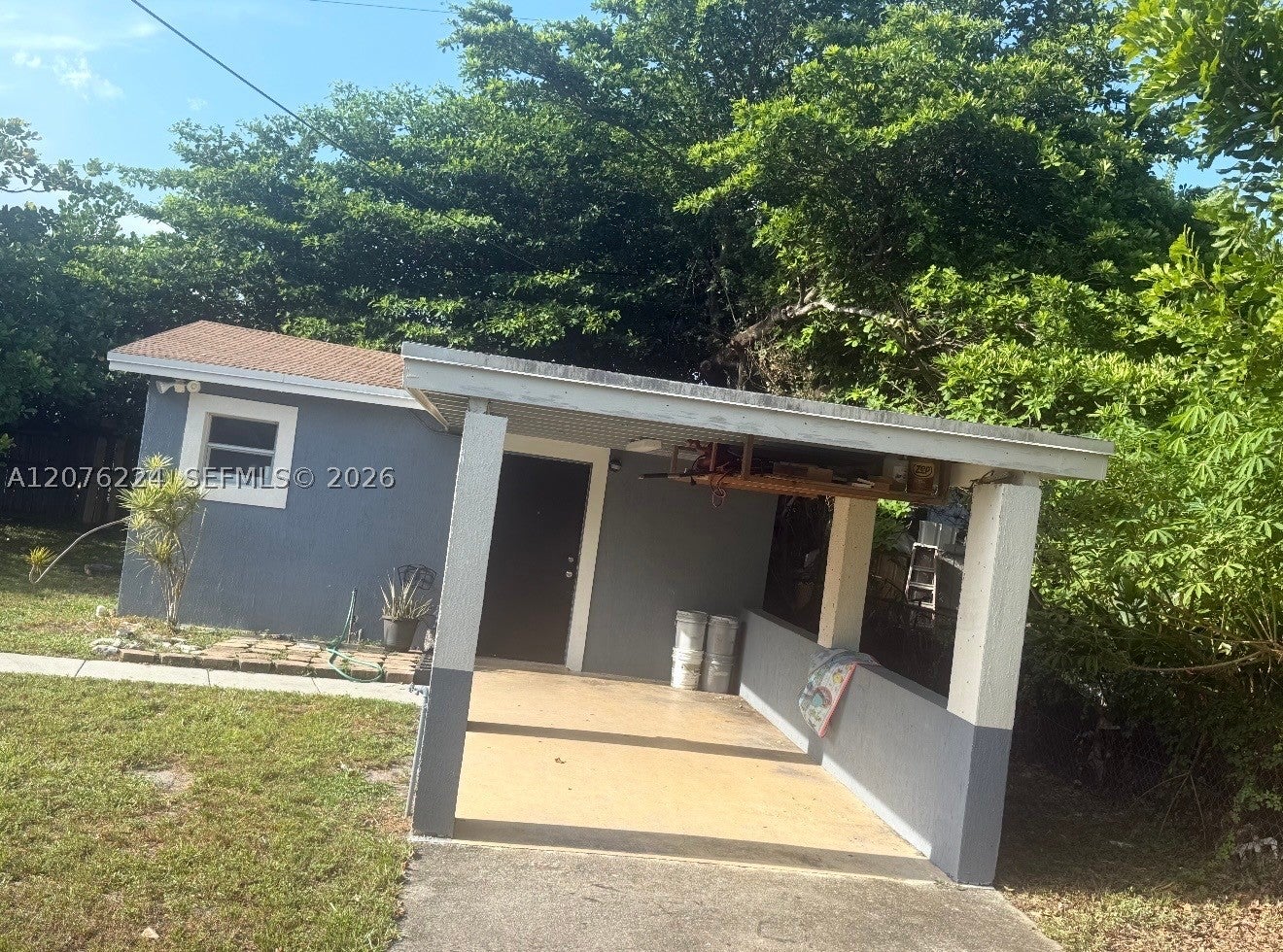 607 NW 42nd St