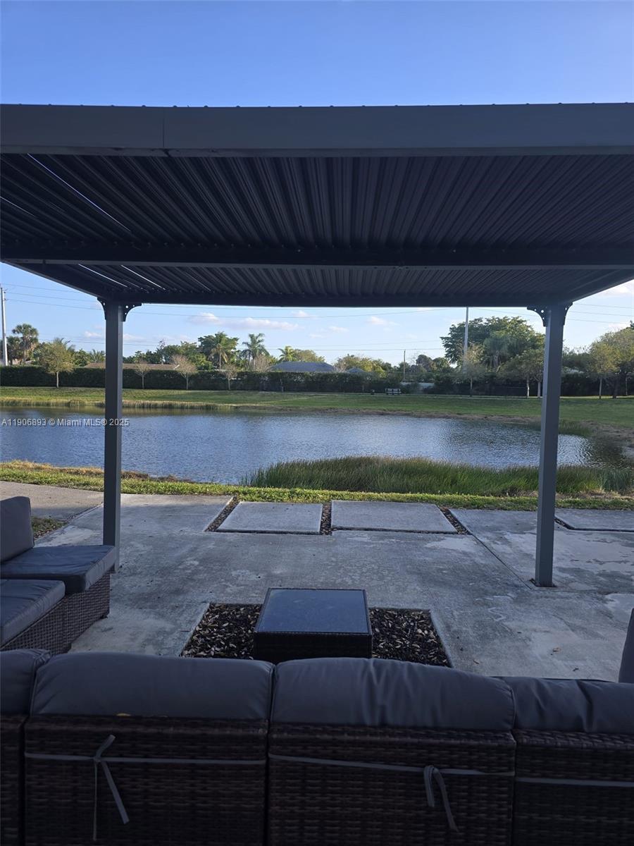 PLANTATION BUSINESS PARK - Residential