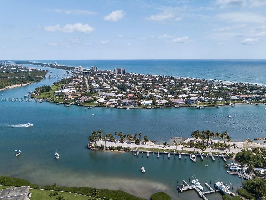 Photo of 851 Saturn St #D, Jupiter, FL 33477 (MLS # A11983735)