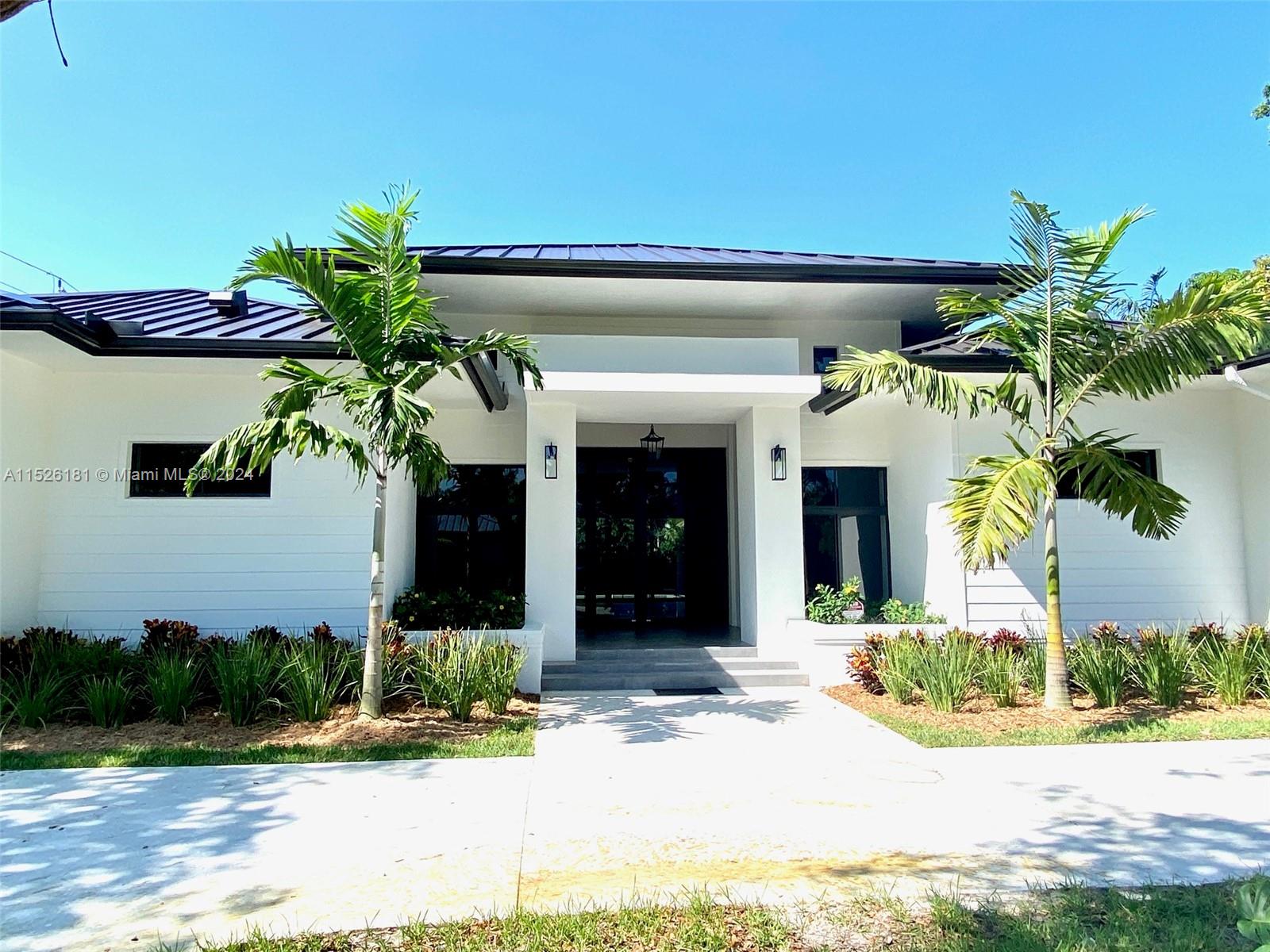 Property for Sale at 7655 Sw 134th St, Pinecrest, Miami-Dade County, Florida - Bedrooms: 5 
Bathrooms: 6  - $3,599,000