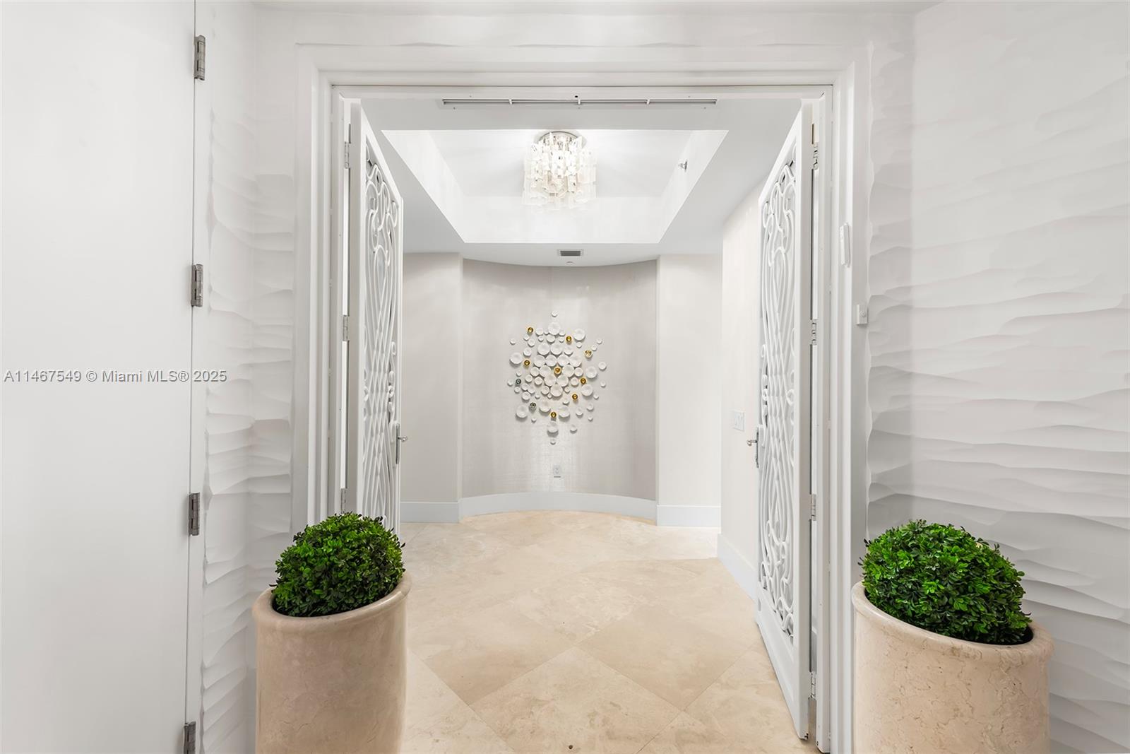 THE RESIDENCES AT THE BAT - Residential