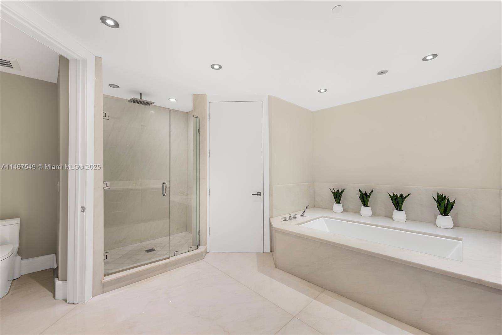 THE RESIDENCES AT THE BAT - Residential