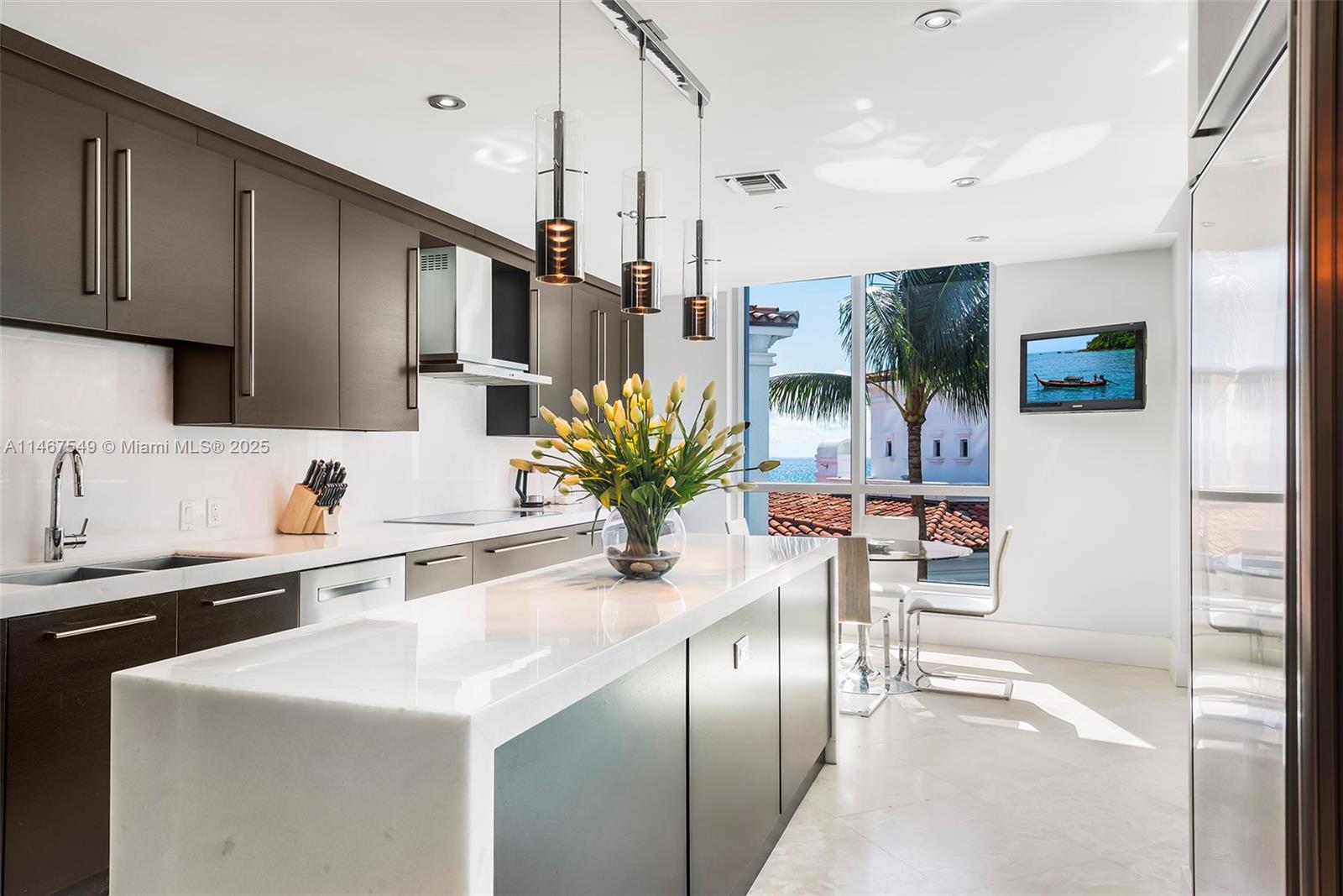 THE RESIDENCES AT THE BAT - Residential