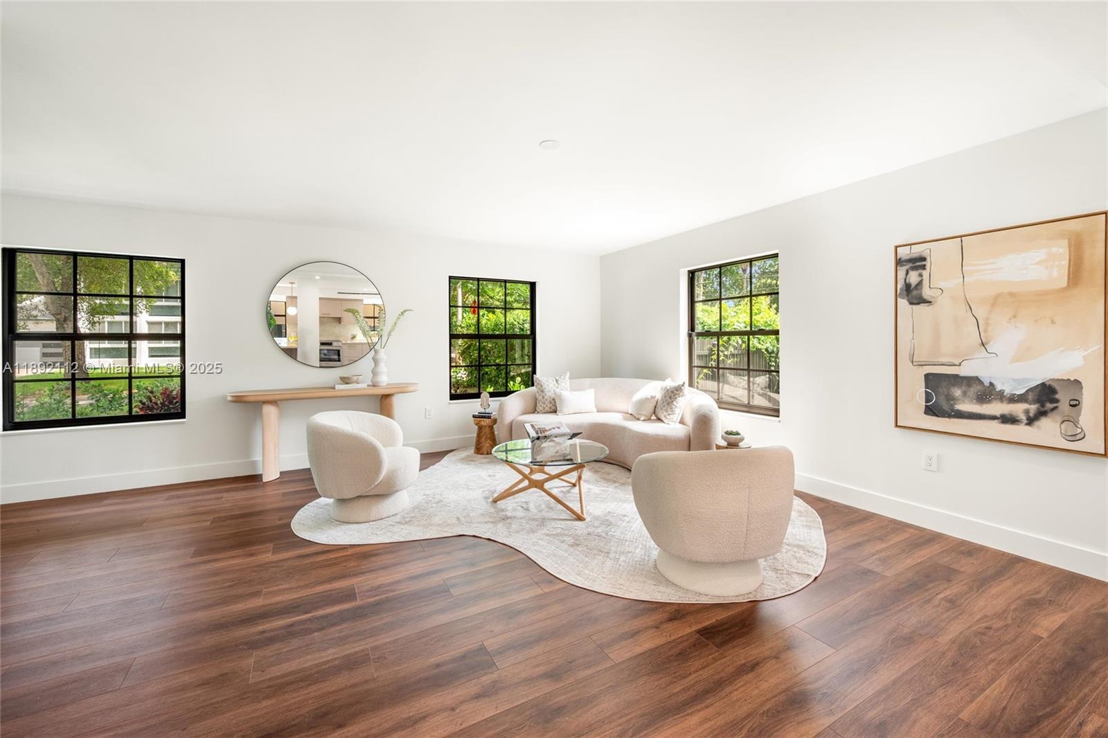 View photos, virtual tours, details... 4040 Palmarito St